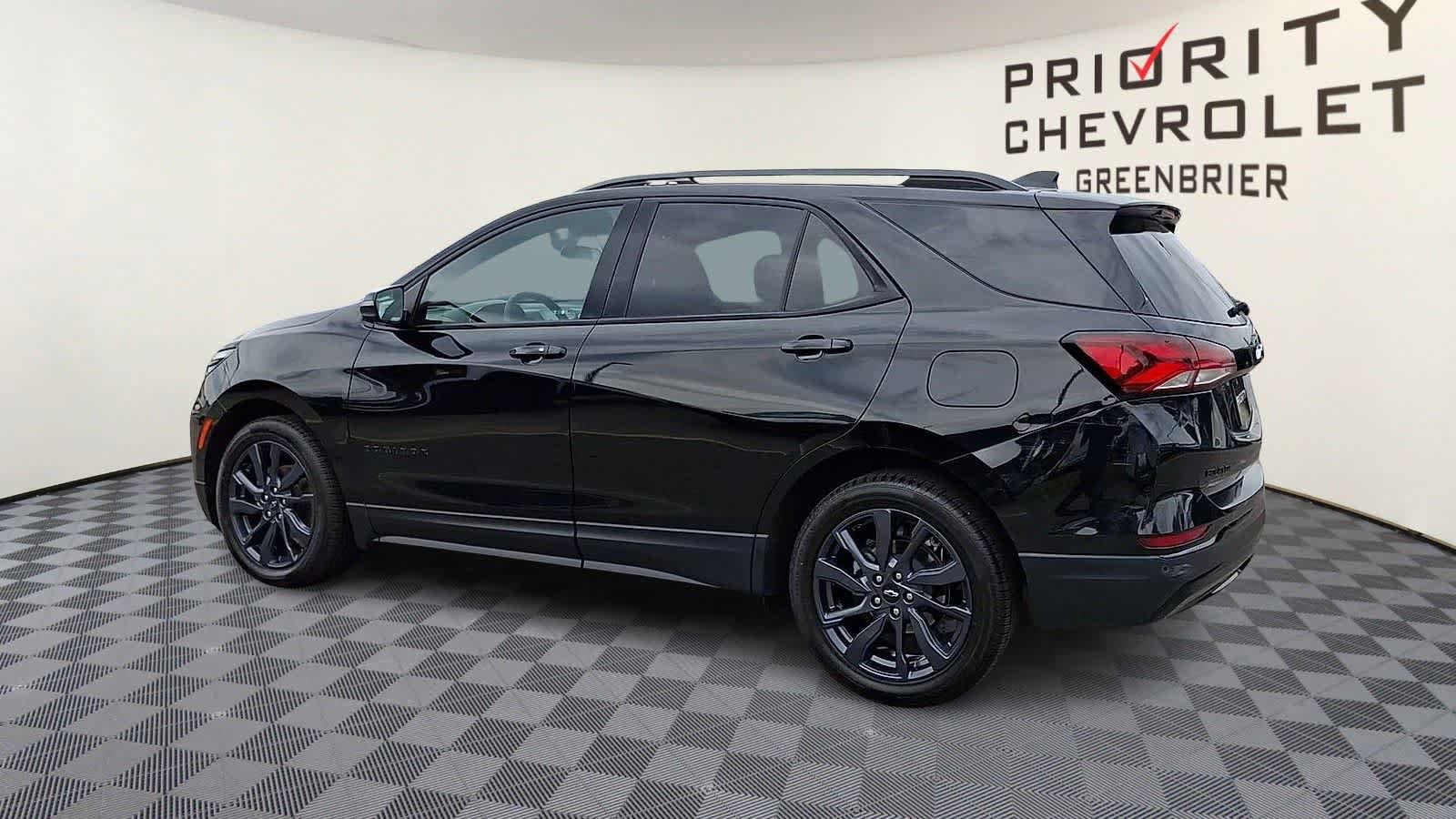 Used 2024 Chevrolet Equinox RS FWD image 6