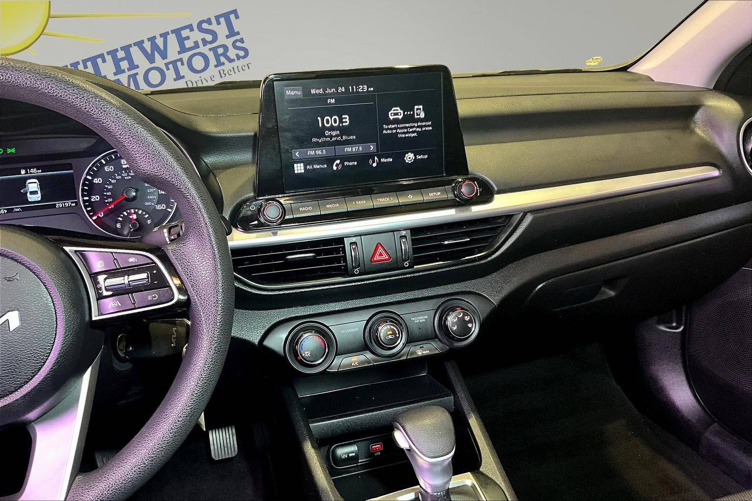 Used 2023 Kia Forte LXS w/ LXS Technology Package FWD image 10