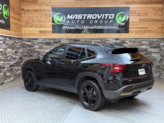 Used 2025 Chevrolet Trax ACTIV w/ Driver Confidence Package FWD image 9