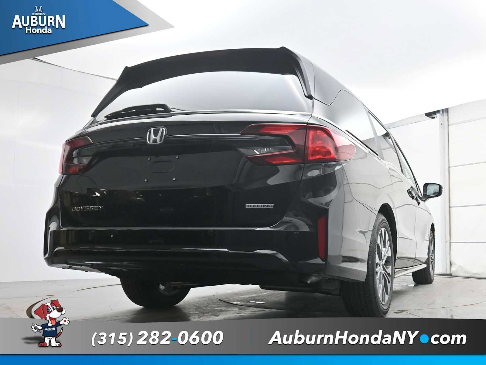 New 2026 Honda Odyssey Touring image 14