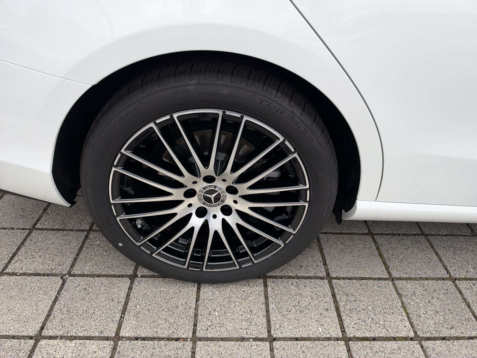 Certified 2026 Mercedes-Benz C 300 4MATIC Sedan image 11