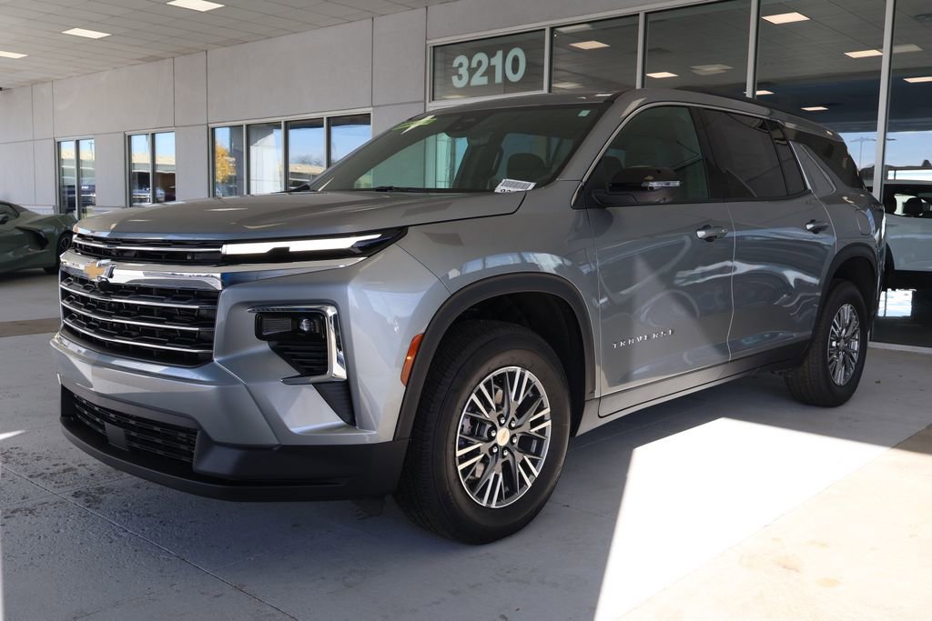 New 2026 Chevrolet Traverse LT w/ Driver Confidence Package
