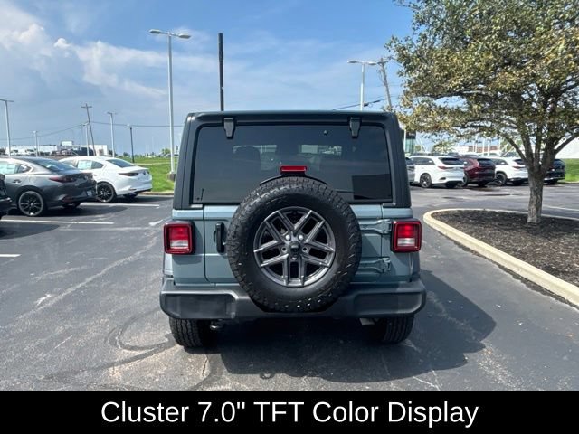 Used 2025 Jeep Wrangler Sport AWD/4WD image 8