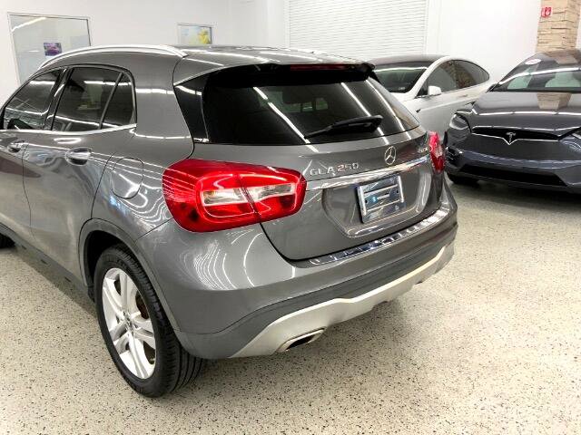 Used 2018 Mercedes-Benz GLA 250 4MATIC image 39