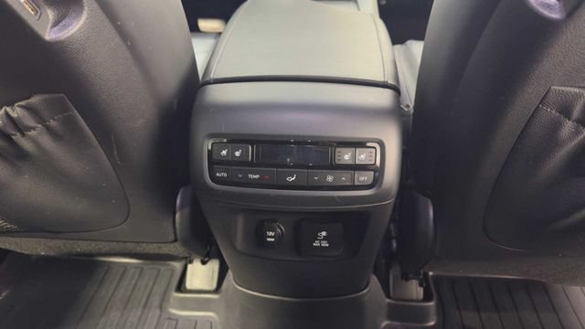 Used 2020 Hyundai Palisade Limited FWD image 18