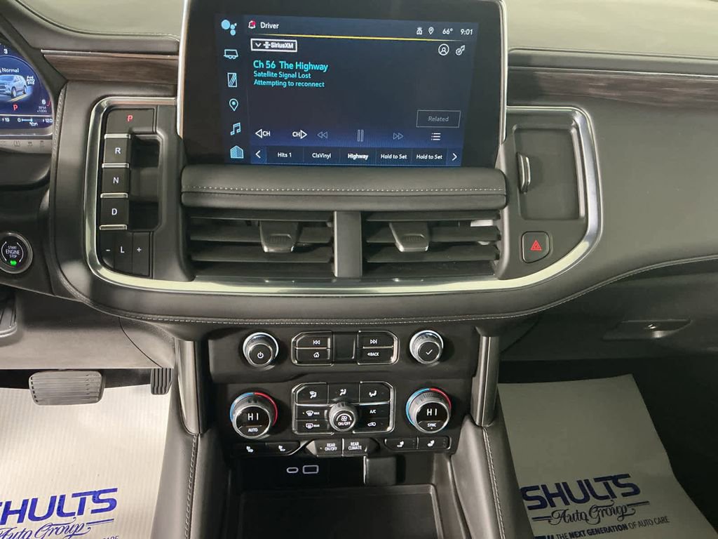 Used 2024 Chevrolet Suburban Z71 w/ Luxury Package image 22