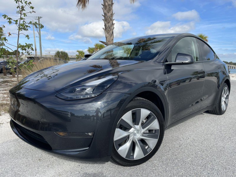 Used 2024 Tesla Model Y Long Range image 29