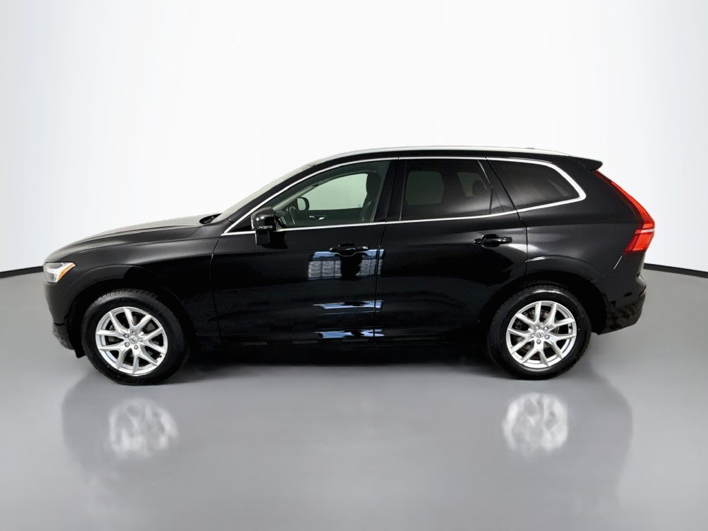 Used 2021 Volvo XC60 T5 Momentum w/ Climate Package AWD/4WD image 2