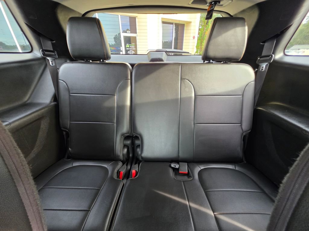 Used 2019 Chevrolet Traverse RS image 17