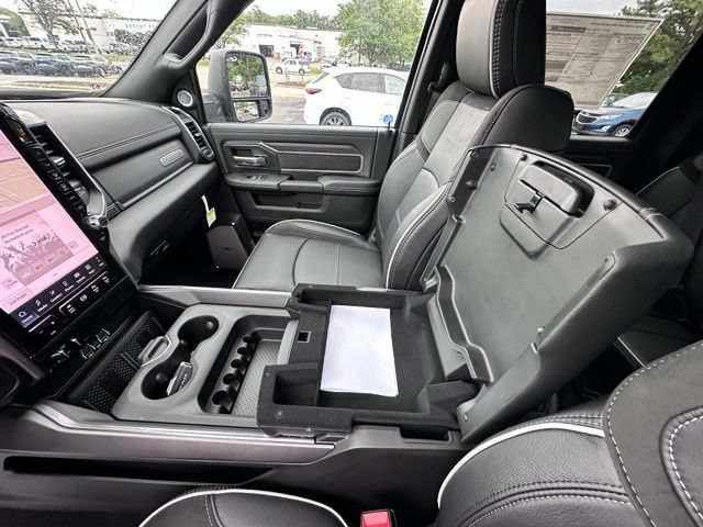 New 2026 RAM 3500 Laramie AWD/4WD image 25