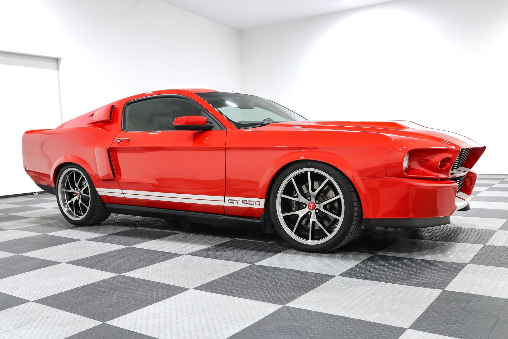 Used 2011 Ford Mustang Shelby GT500 w/ SVT Performance Pkg