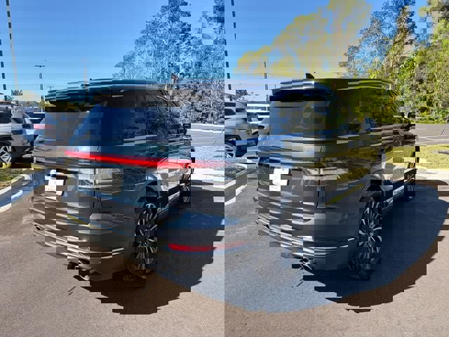 Used 2023 Lincoln Aviator Reserve RWD image 4