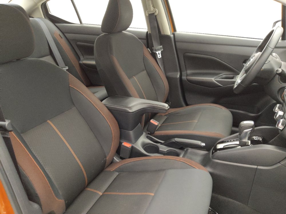 Used 2021 Nissan Versa SR FWD image 21