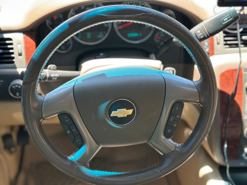 Used 2014 Chevrolet Silverado 2500 LTZ w/ LTZ Plus Package AWD/4WD image 3