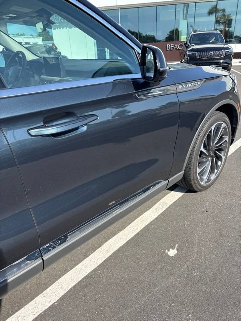 Used 2023 Lincoln Aviator Reserve w/ Equipment Group 201A RWD image 13