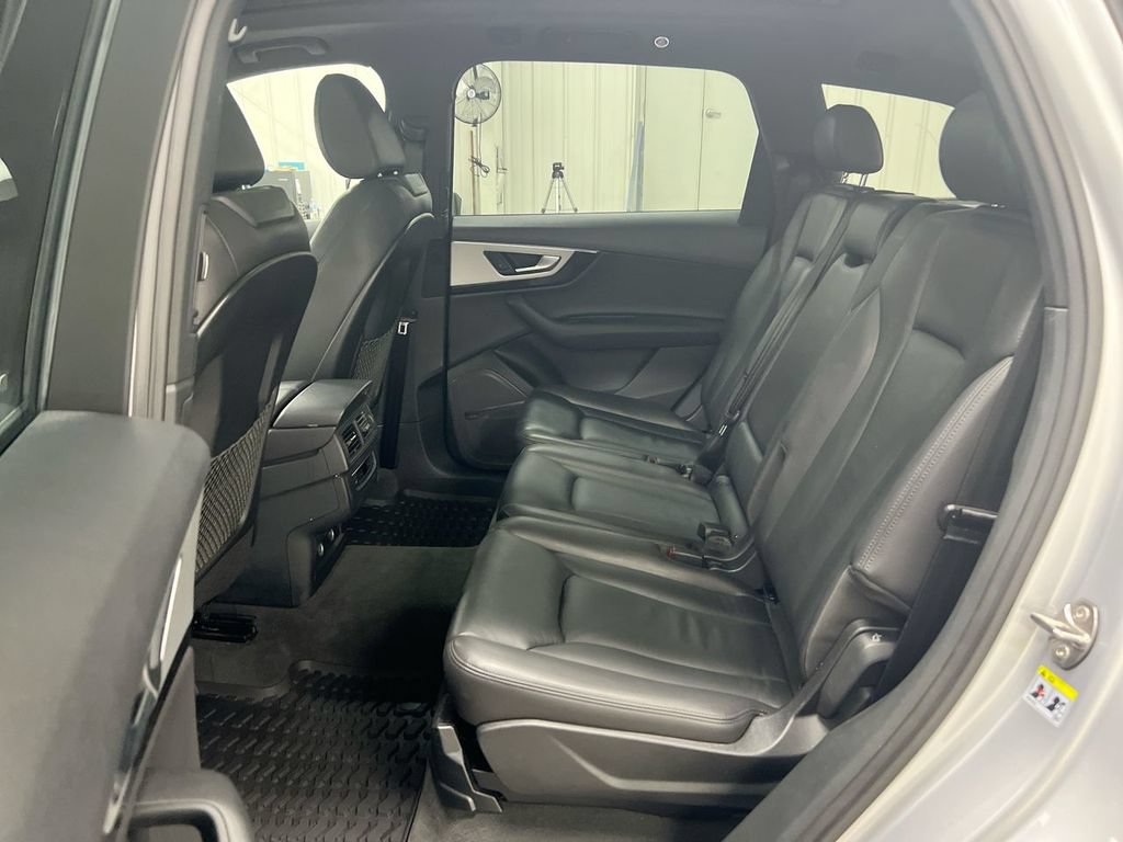 Used 2019 Audi Q7 2.0T Premium Plus w/ Premium Plus Package AWD/4WD image 23