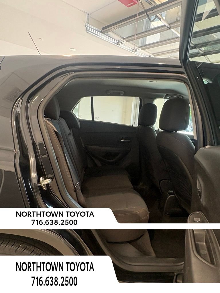 Used 2020 Chevrolet Trax LS w/ Tint and Cruise Package FWD image 13