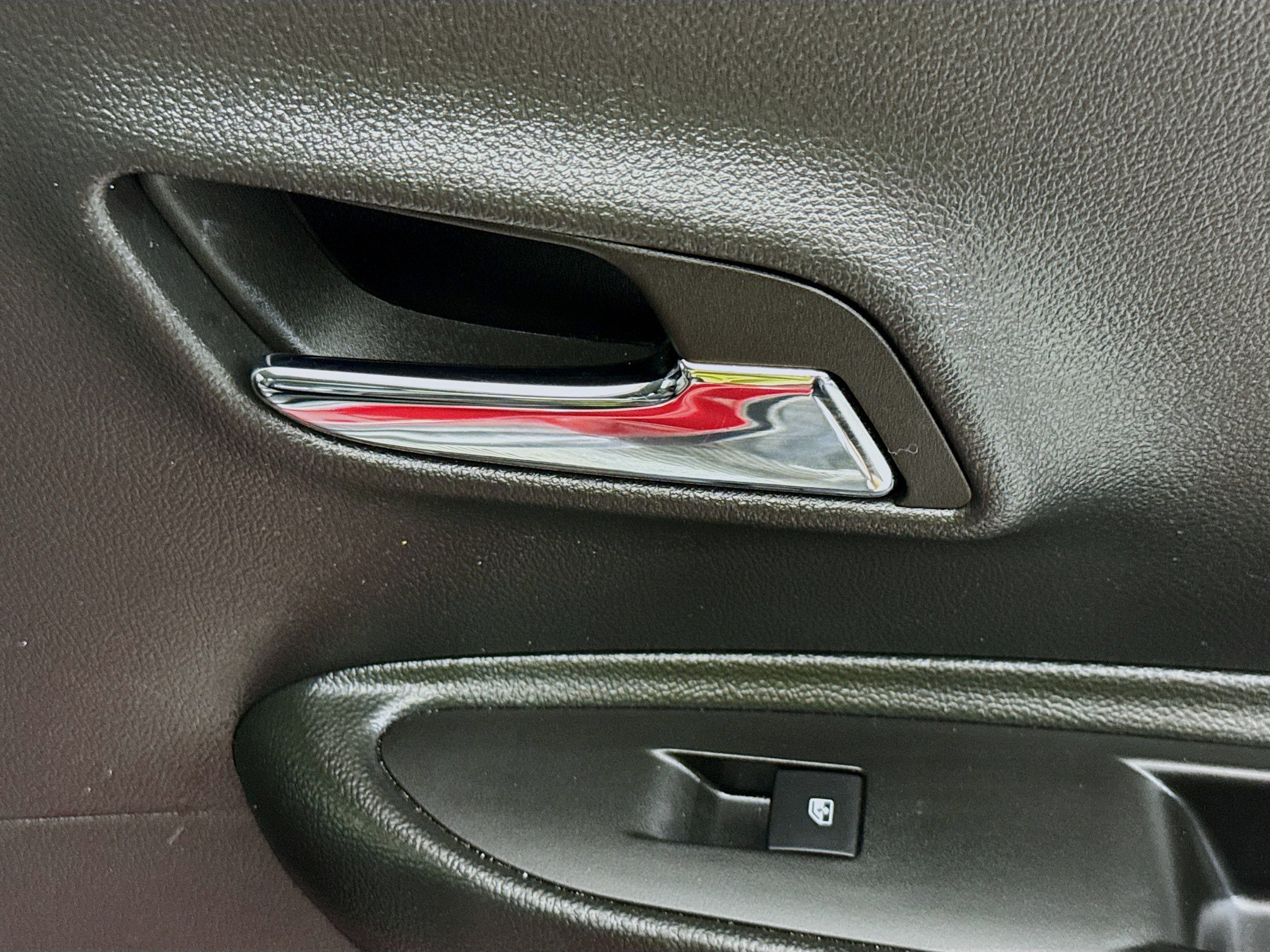 Used 2022 Chevrolet Trax LT w/ LT Convenience Package FWD image 29