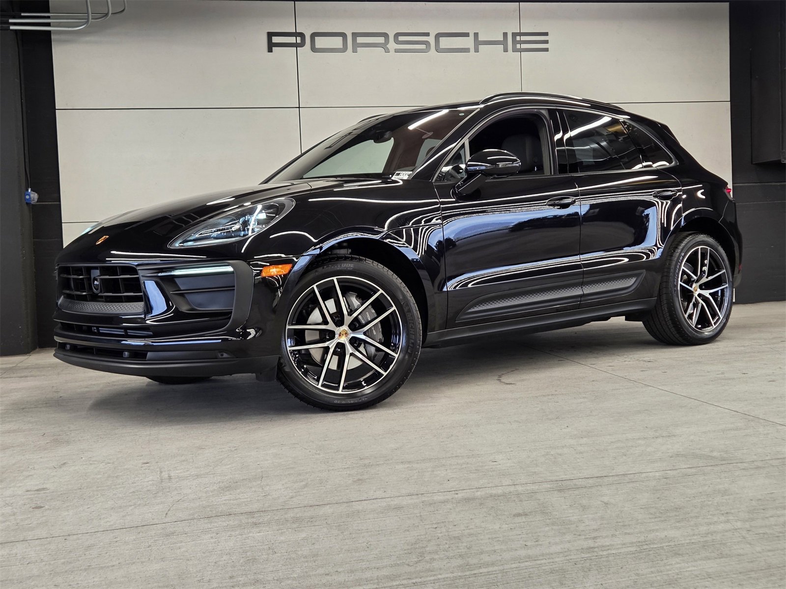 Certified 2025 Porsche Macan