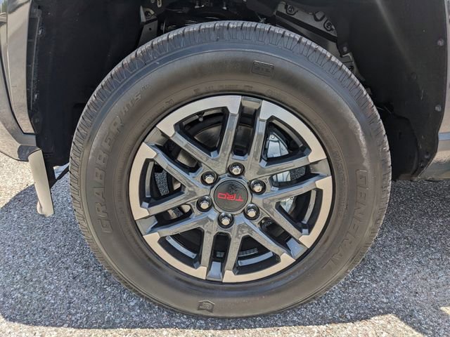 Used 2024 Toyota Tacoma SR5 AWD/4WD image 10