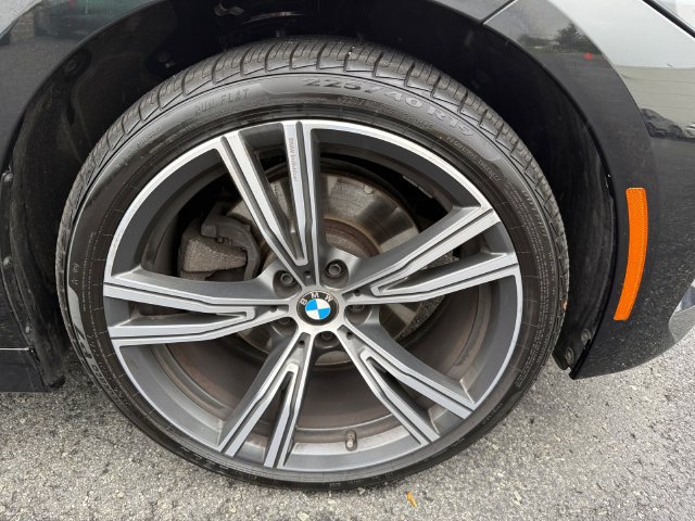 Used 2023 BMW 330i xDrive Sedan w/ Premium Package AWD/4WD image 38