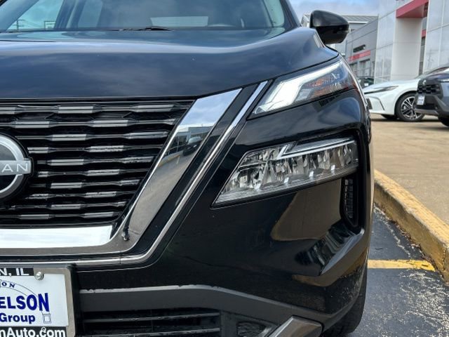Used 2023 Nissan Rogue SL AWD/4WD image 3