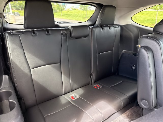 Used 2023 Toyota Highlander Platinum AWD/4WD image 16