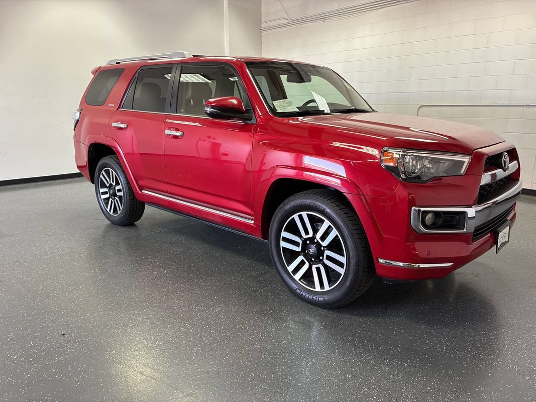 Used 2018 Toyota 4Runner Limited AWD/4WD image 2