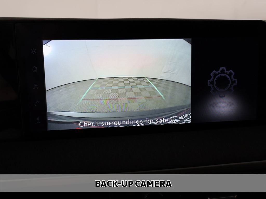 Used 2025 Nissan Kicks SV AWD/4WD image 5