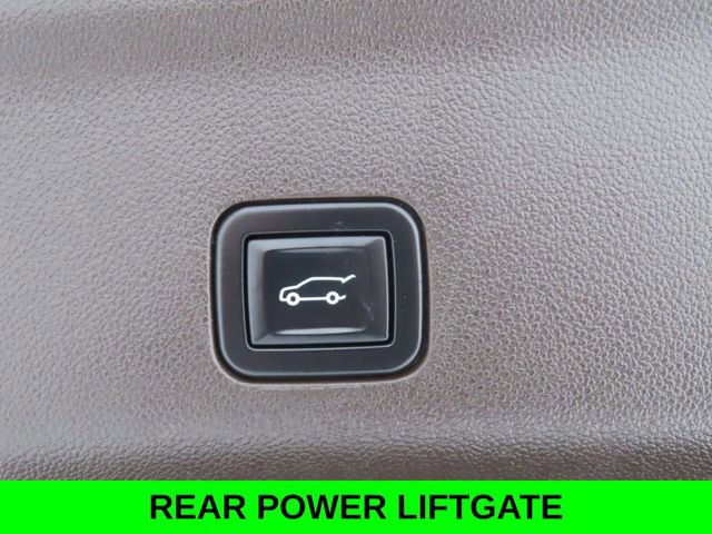 Used 2022 Chevrolet Tahoe LT w/ Luxury Package image 34
