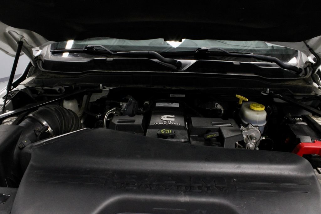 Used 2022 RAM 3500 Laramie AWD/4WD image 17