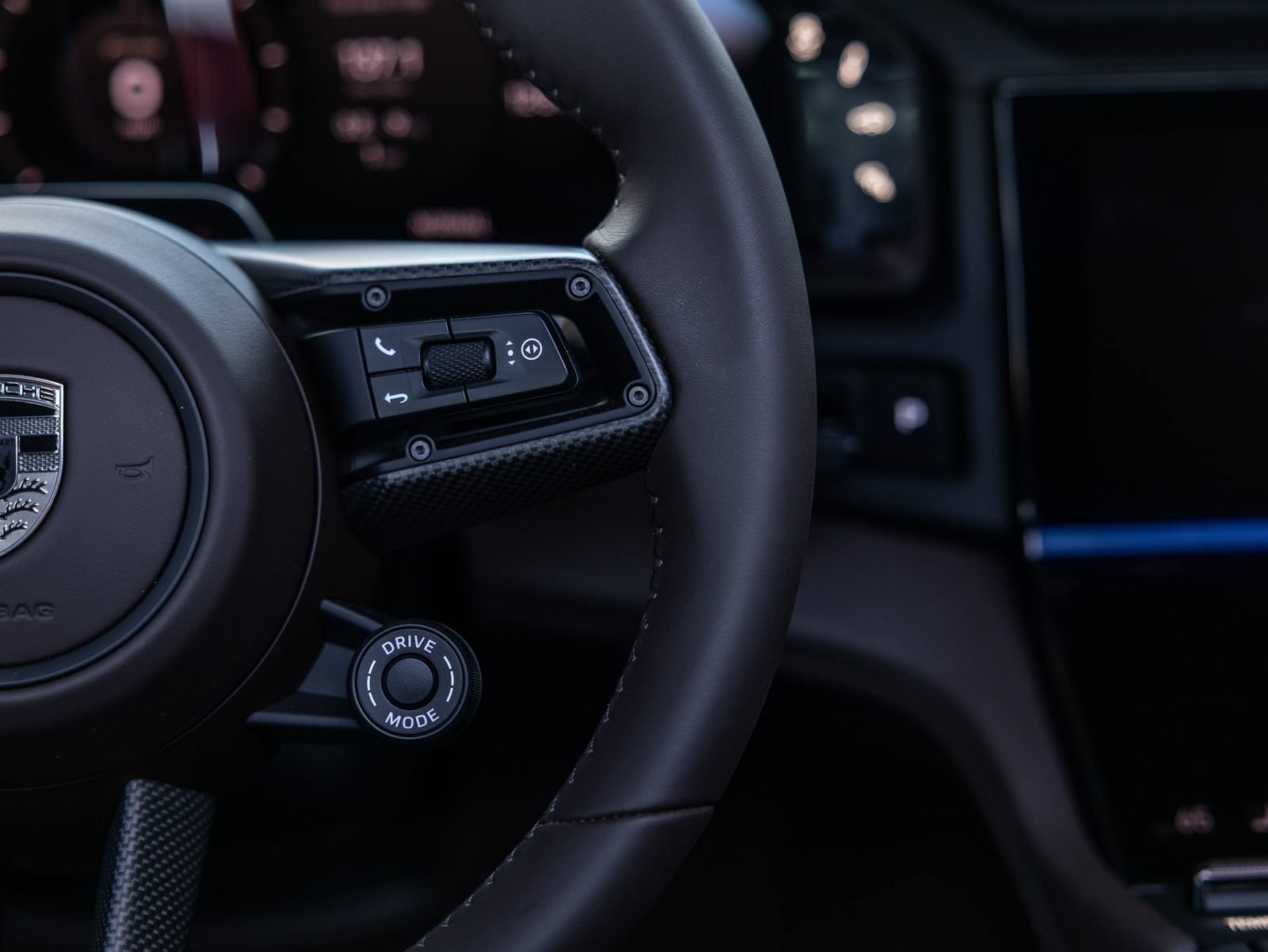 New 2026 Porsche Cayenne Turbo AWD/4WD image 51