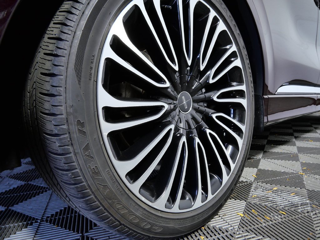Certified 2023 Lincoln Aviator Black Label w/ Dynamic Handling Package AWD/4WD image 8