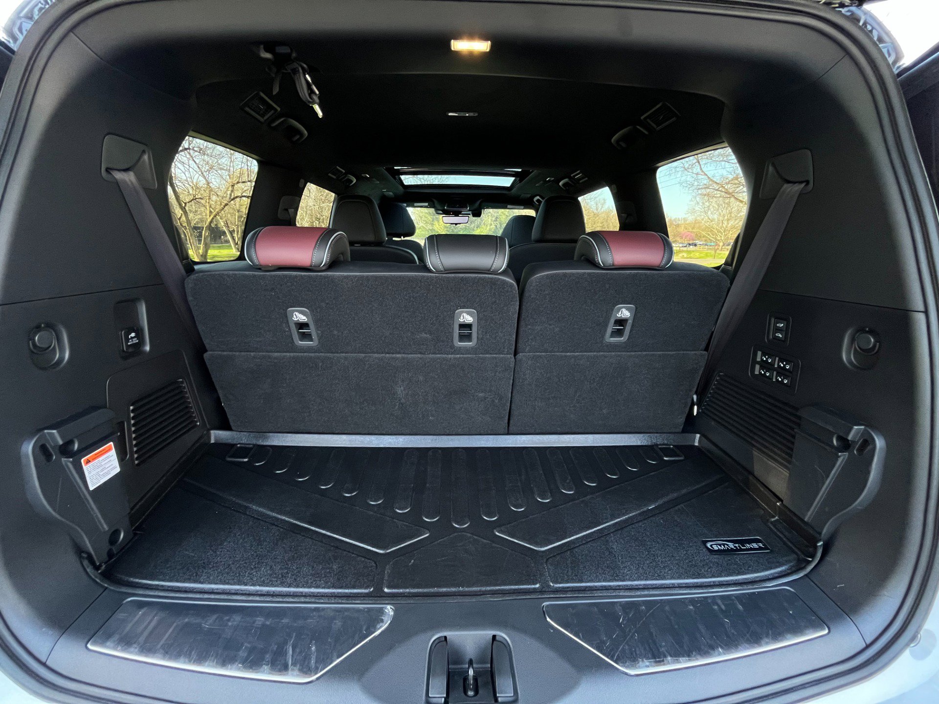 Used 2026 INFINITI QX80 Autograph w/ Premium Cargo Package image 34