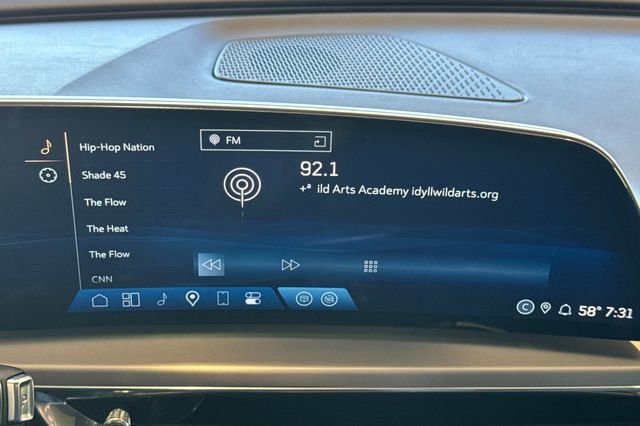 Certified 2024 Cadillac Lyriq Luxury image 18