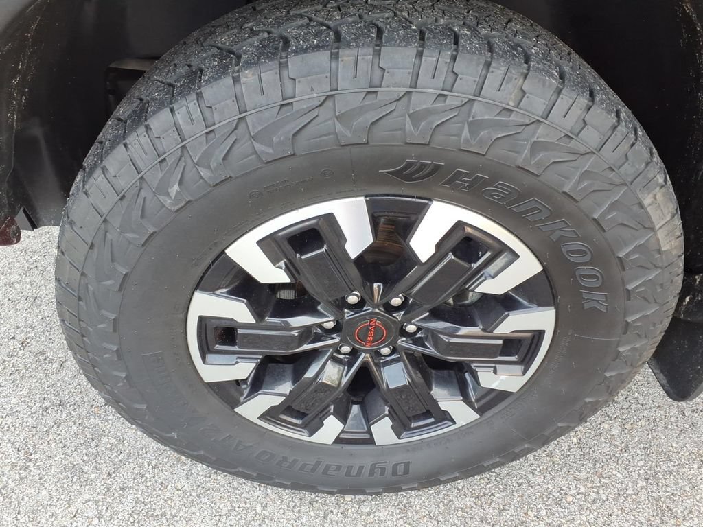 Used 2024 Nissan Frontier PRO-4X w/ Technology Package AWD/4WD image 5