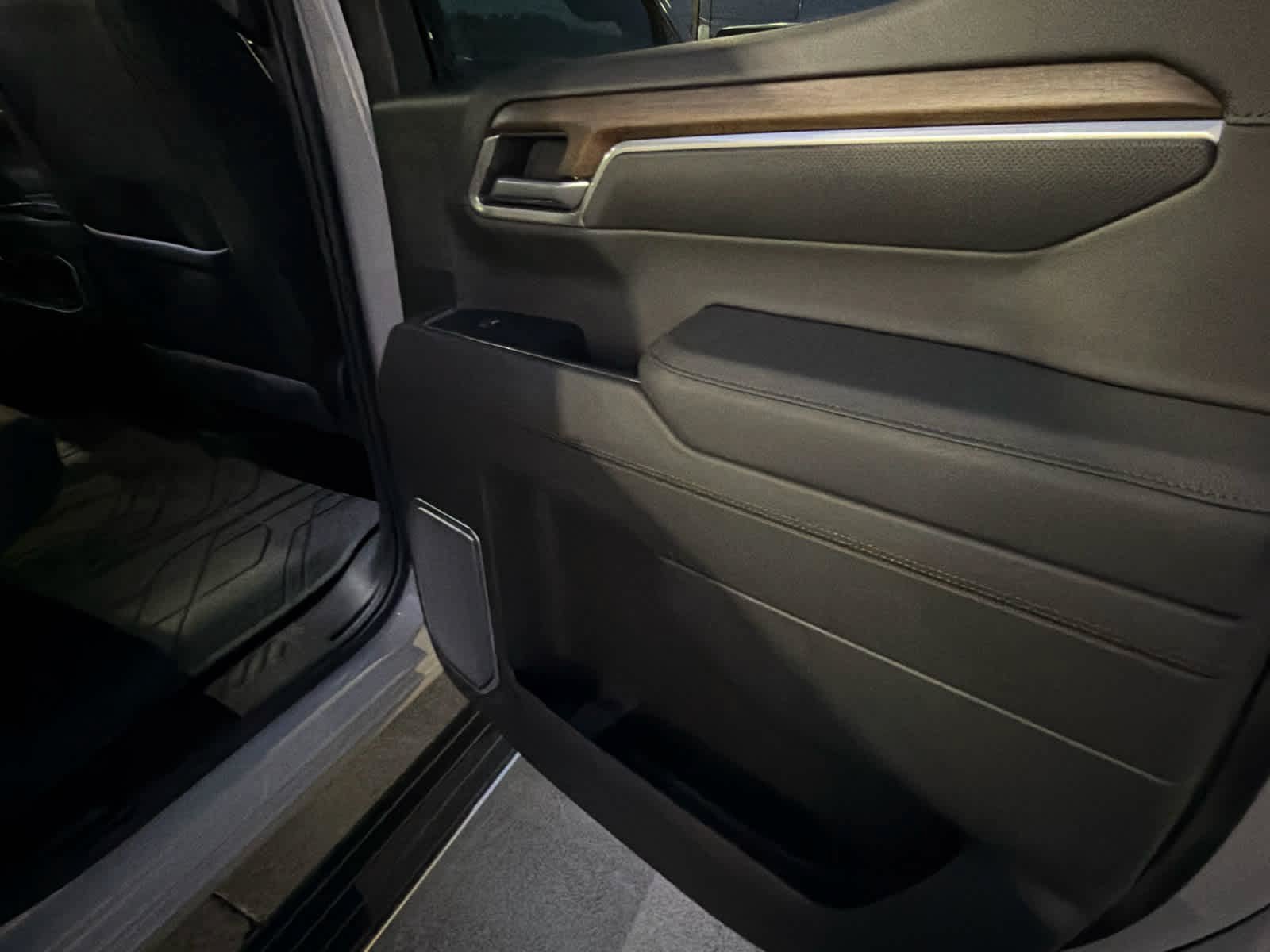 New 2026 Chevrolet Silverado 1500 High Country AWD/4WD image 21
