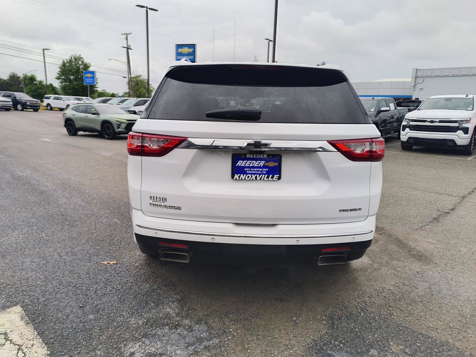 Used 2021 Chevrolet Traverse Premier FWD image 4