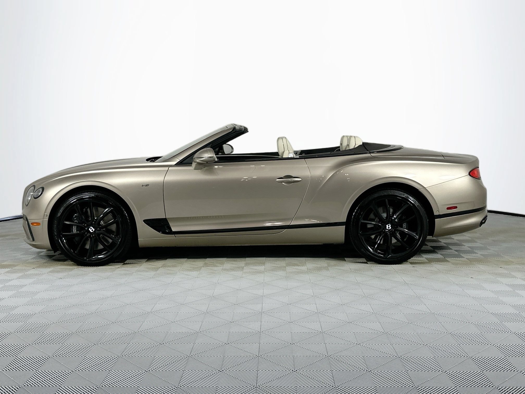 Certified 2021 Bentley Continental GT AWD/4WD image 11