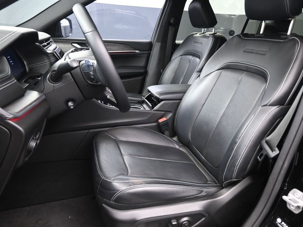 Used 2022 Jeep Grand Cherokee L Overland image 25