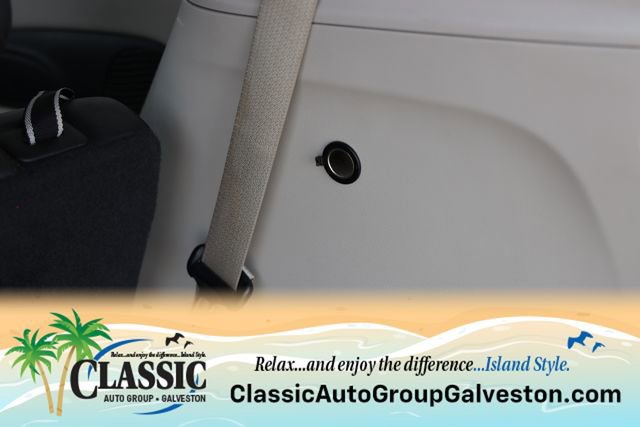 Used 2019 Chrysler Pacifica Touring-L Plus FWD image 12