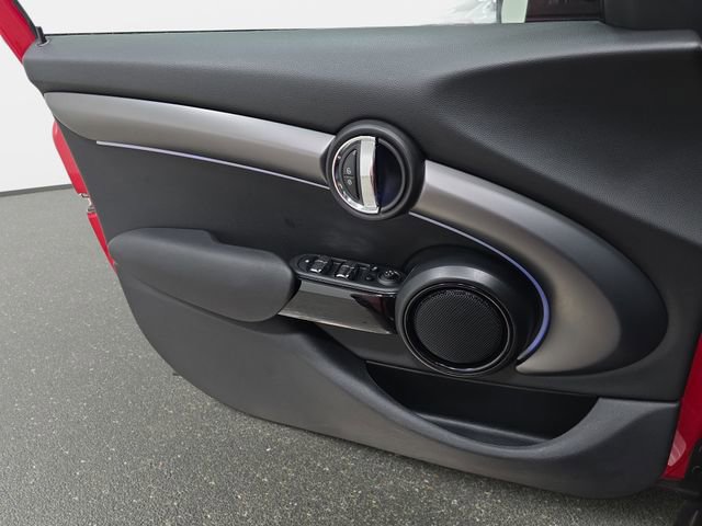 Certified 2024 MINI Cooper S image 22