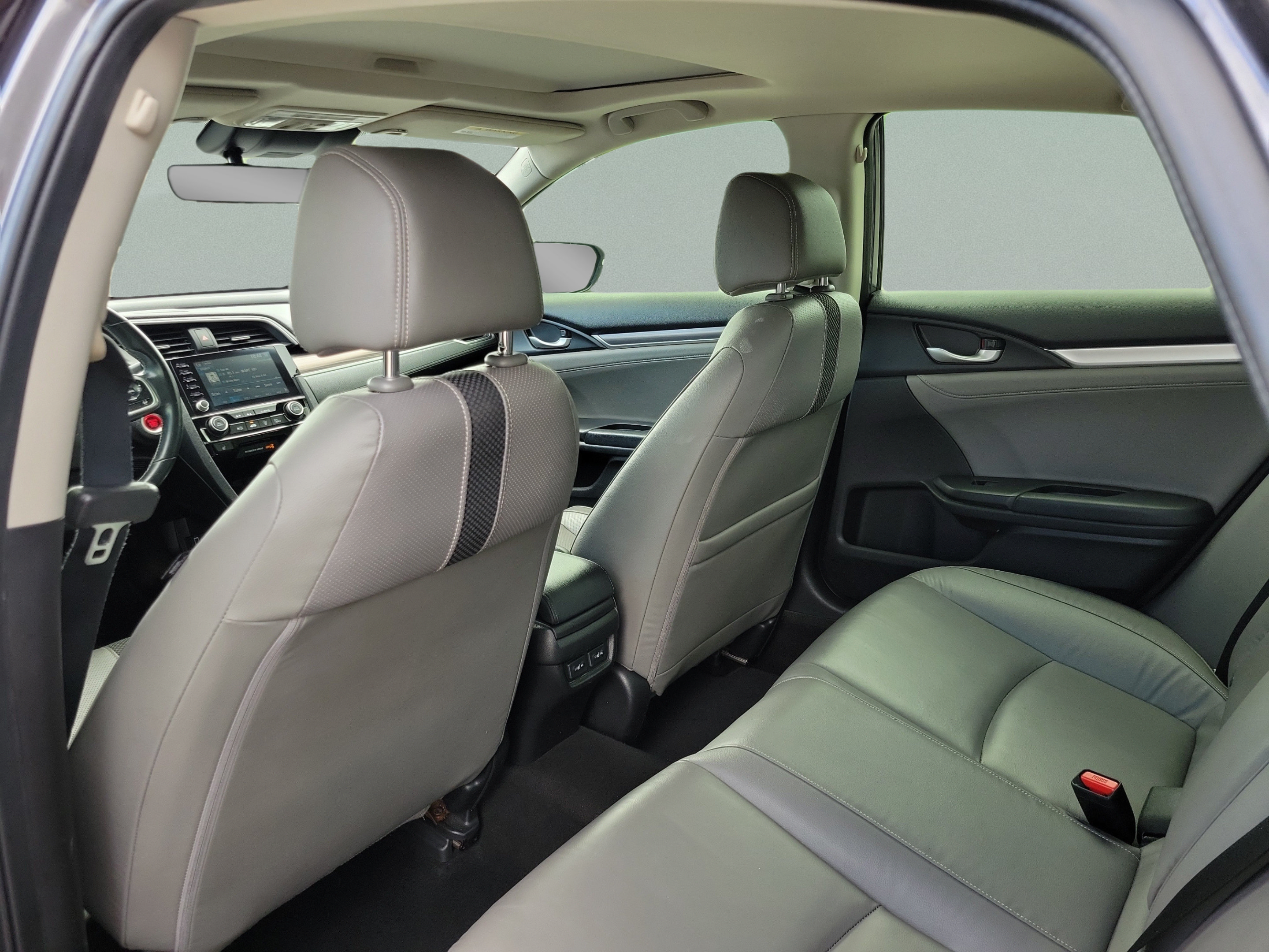 Used 2019 Honda Civic Touring image 7