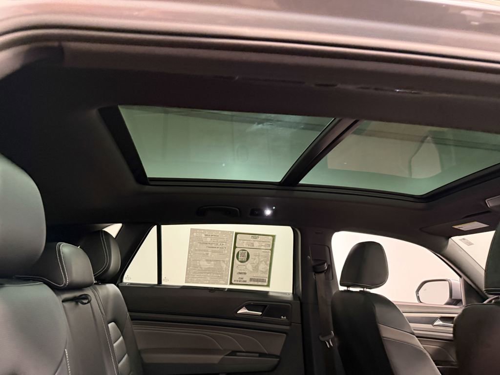 Used 2023 Volkswagen Atlas Cross Sport SEL Premium R-Line image 69