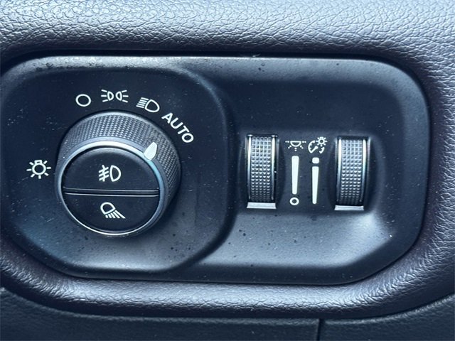 Certified 2024 RAM 3500 Laramie image 31