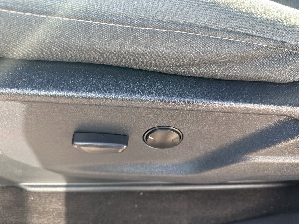 Used 2023 Ford F150 XLT image 6