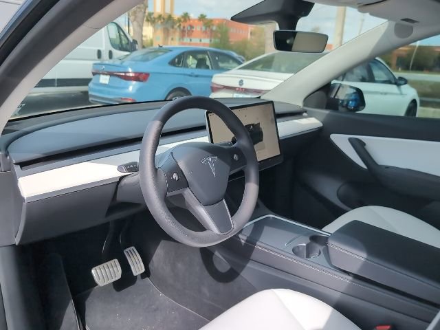 Used 2022 Tesla Model Y Performance image 8