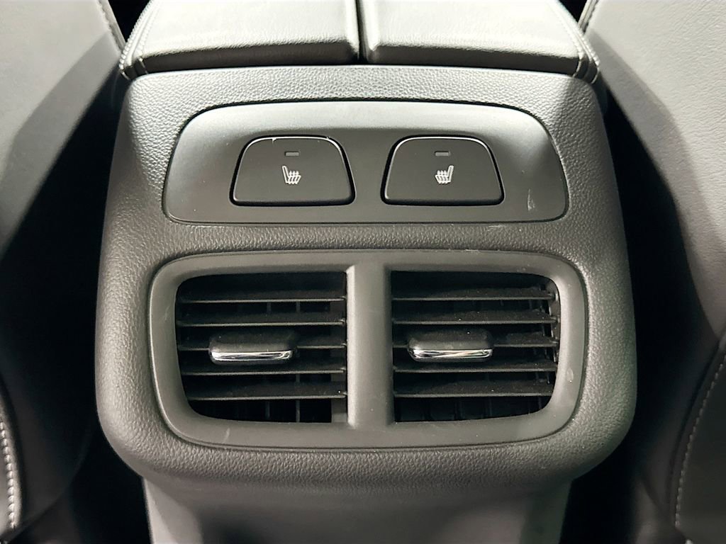 Used 2022 Buick Envision Avenir w/ Technology Package II image 25