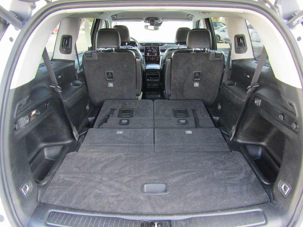 Used 2021 Jeep Grand Cherokee L Limited image 35