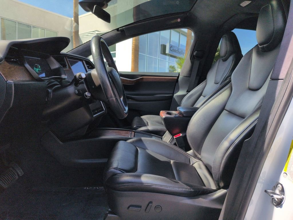 Used 2020 Tesla Model X Long Range image 15